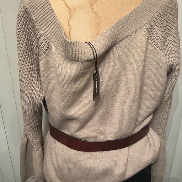 Express women sweater with tags size xl - Picture 5 of 9
